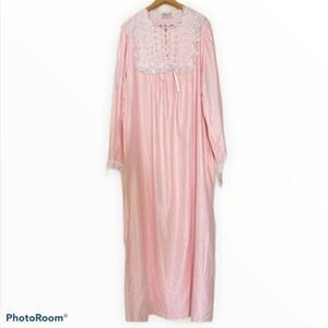 Vintage Deadstock 70’s Soft Pastel Pink Long Satin Button Up Robe Housecoat Sz S